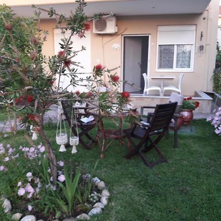 M&J Apartments Никити Екстериор снимка