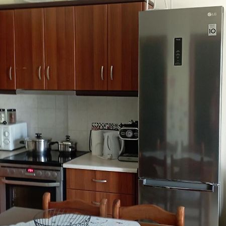 M&J Apartments Никити Екстериор снимка